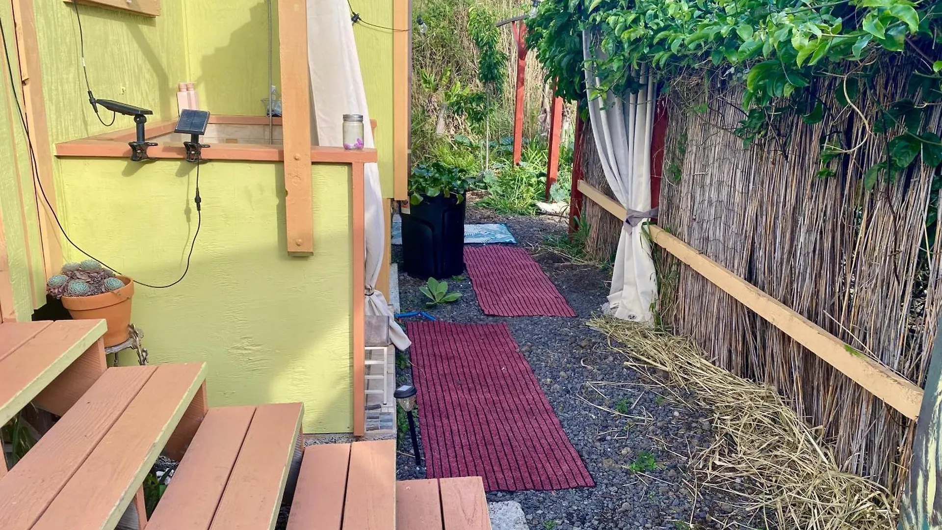 Artsy Cabin On Organic Farm Naalehu